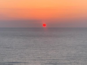 Silver Beach Byala - първа линия, морска панорама с осигурен паркинг, Byala